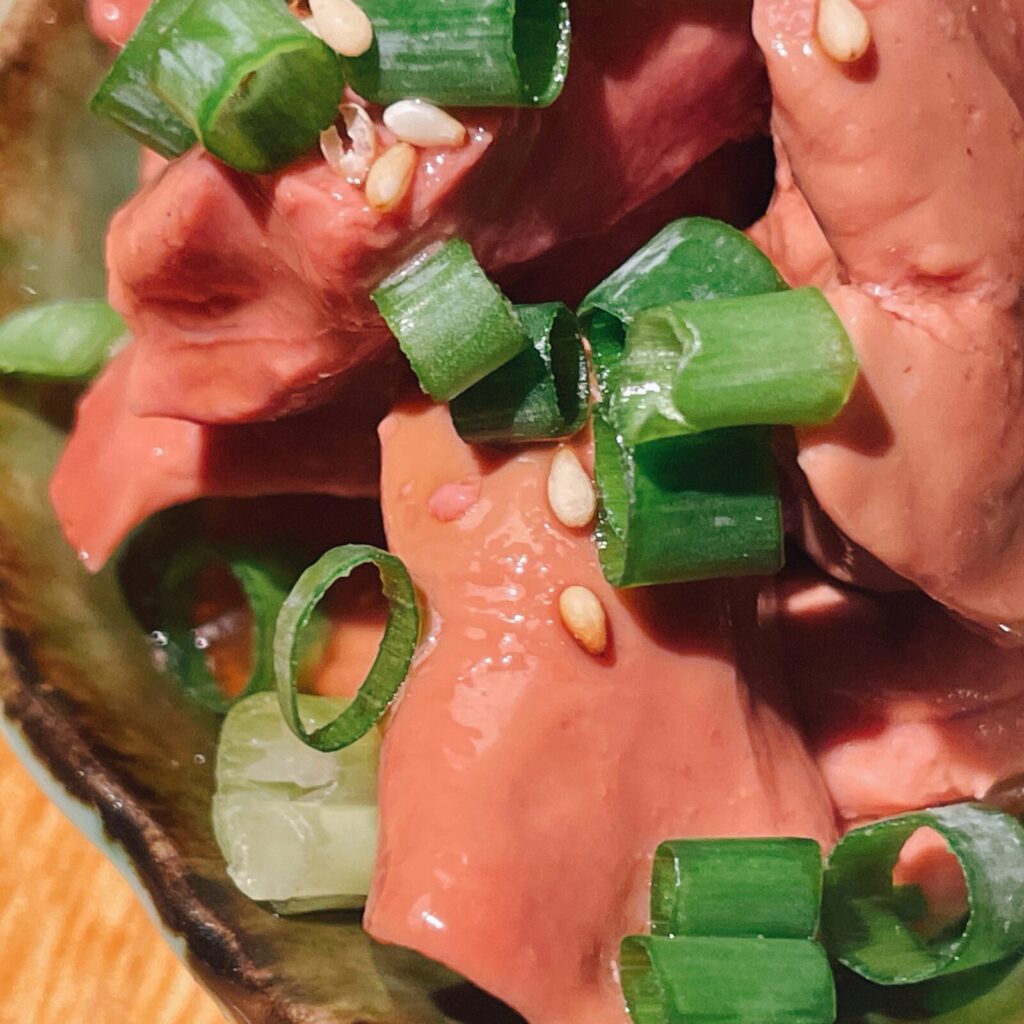 赤羽「いいとこ鶏」とろける濃厚上レバー(低温調理レバ刺し)