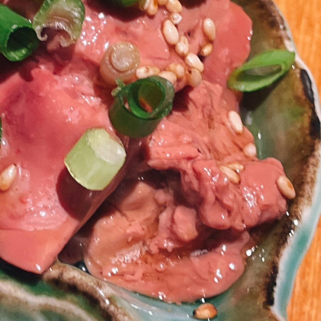 赤羽「いいとこ鶏」とろける濃厚上レバー(低温調理レバ刺し)