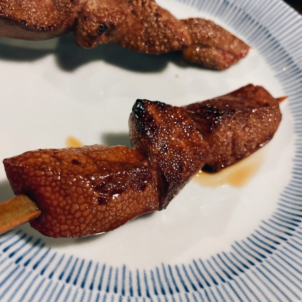 巣鴨「煮込 千成 本店」モツ焼レバ