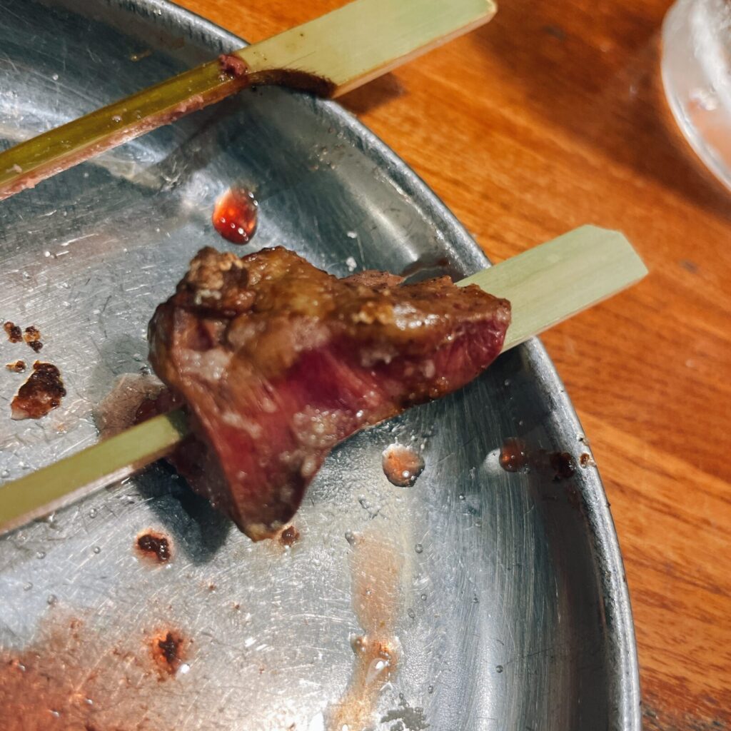 中野「元祖中野屋」の焼き鳥。レバー串。