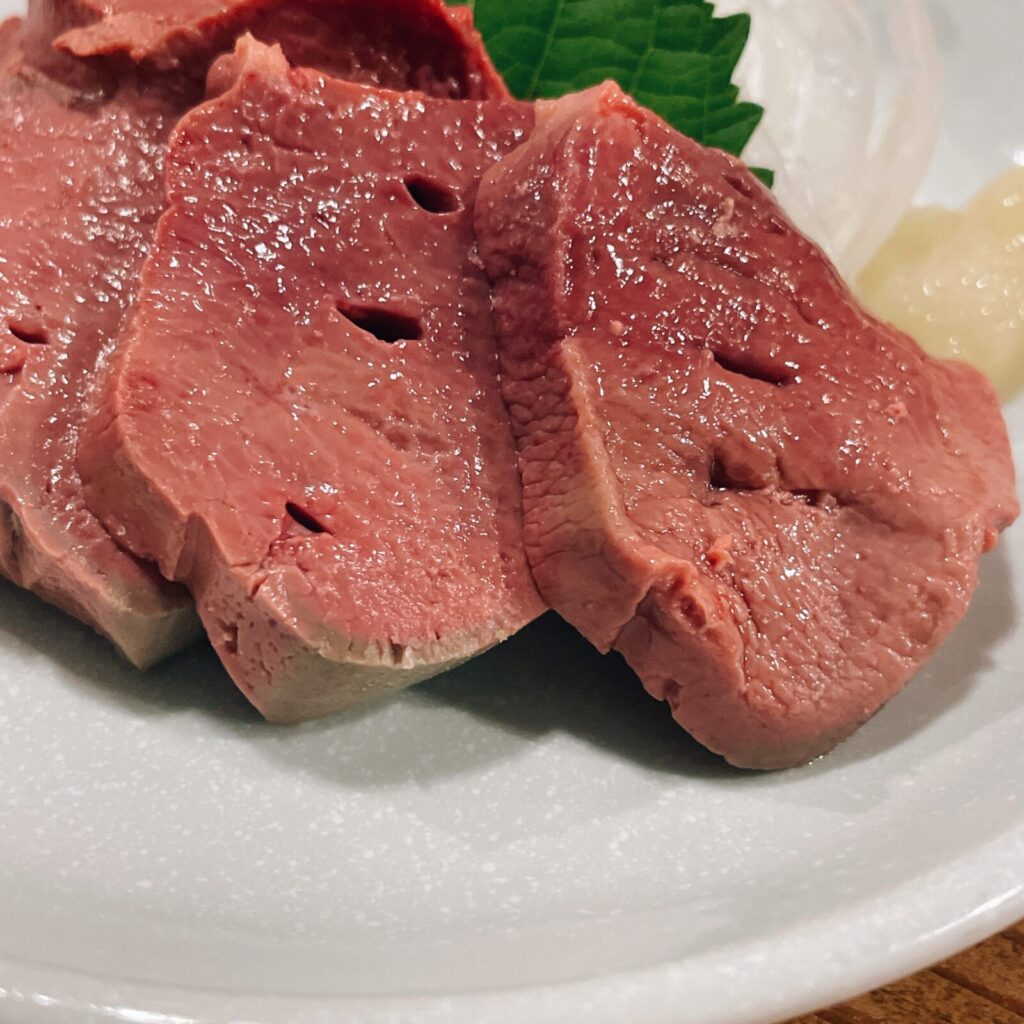 池袋「だいだら」低温調理冷製肉刺しレバ刺し