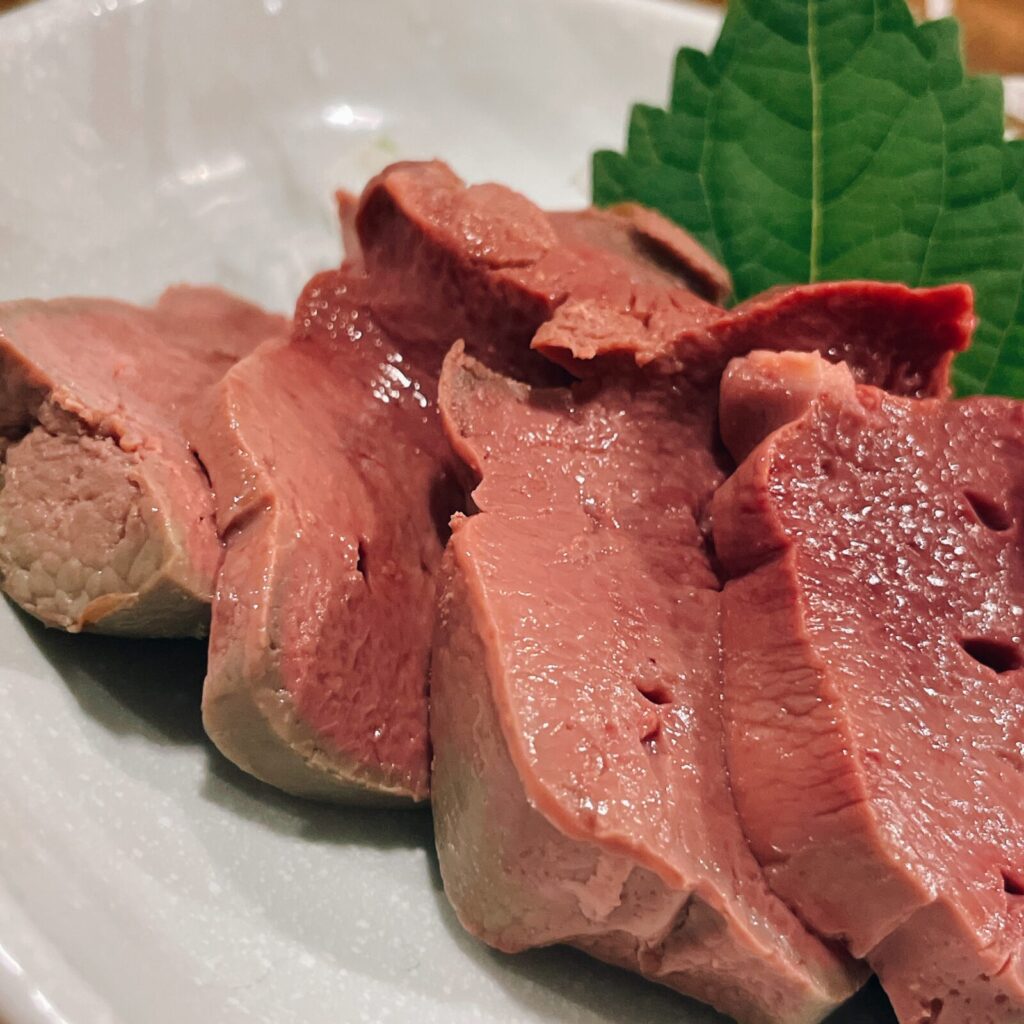 池袋「だいだら」低温調理冷製肉刺しレバ刺し