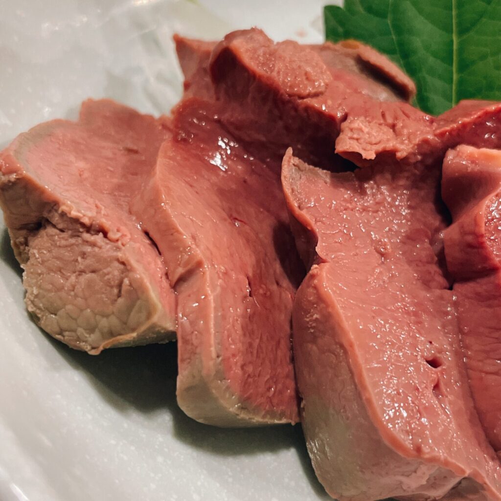 池袋「だいだら」低温調理冷製肉刺しレバ刺し