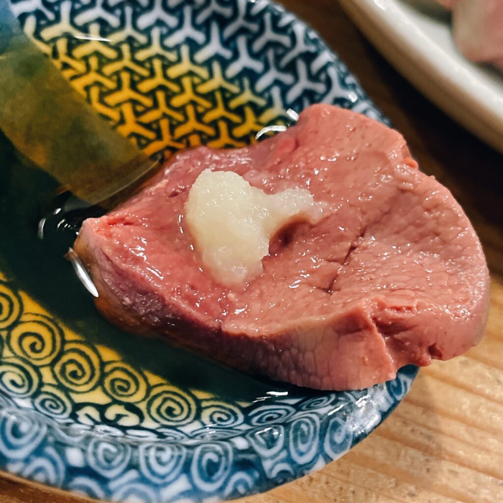 池袋「だいだら」低温調理冷製肉刺しレバ刺し