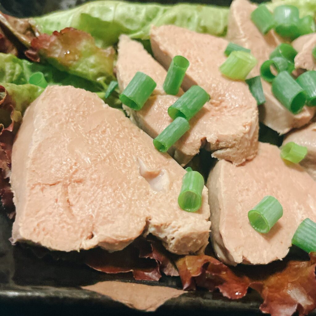 西武新宿「遊食遊呑 おたんとさん。」10秒レバ刺し[豚]