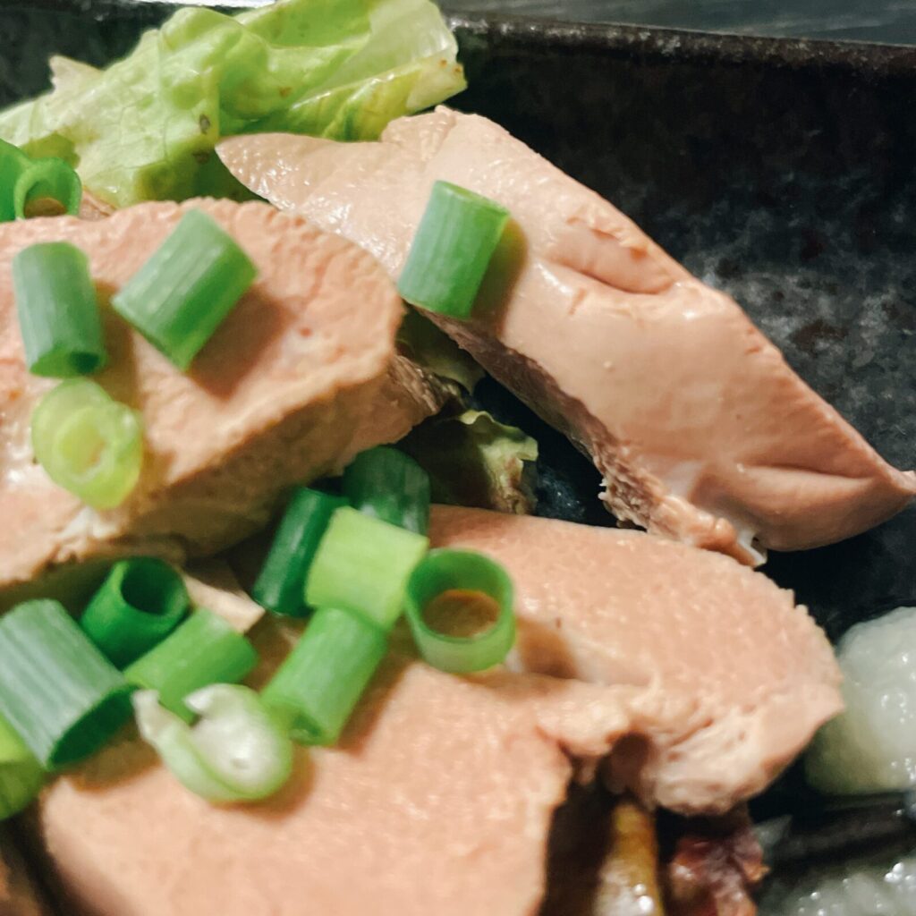 西武新宿「遊食遊呑 おたんとさん。」10秒レバ刺し[豚]