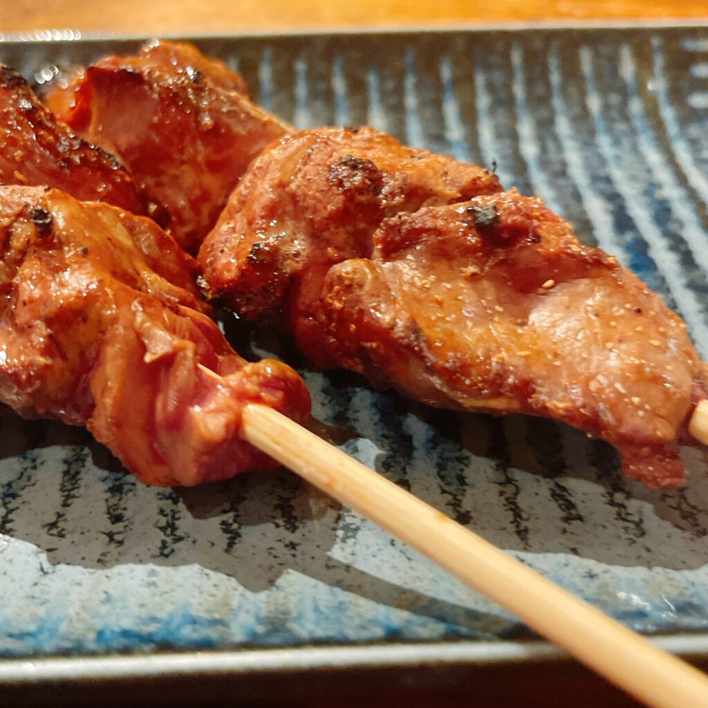 ひばりヶ丘「ひじり亭」大山鶏白レバー串