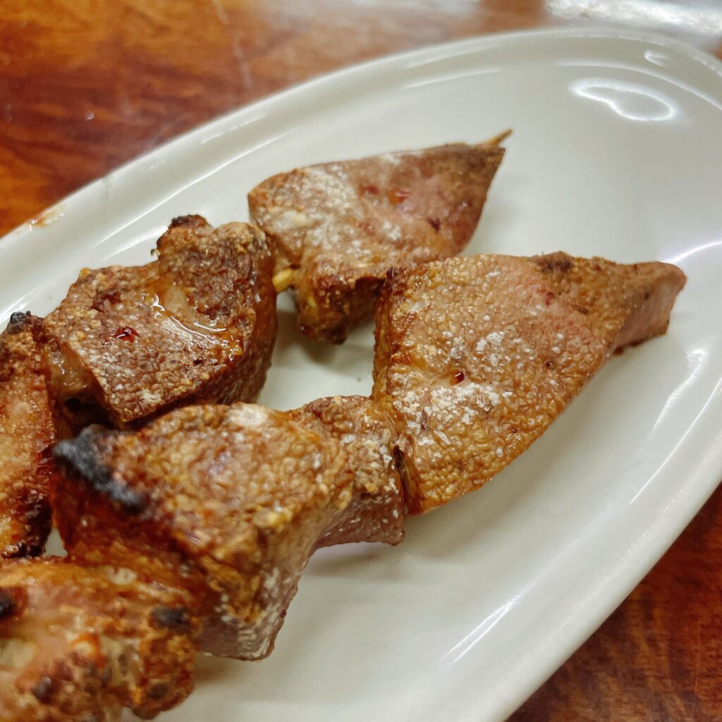 池袋「豊田屋」やきとん レバー串