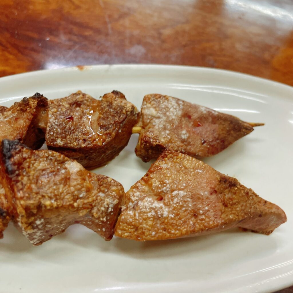 池袋「豊田屋」やきとん レバー串