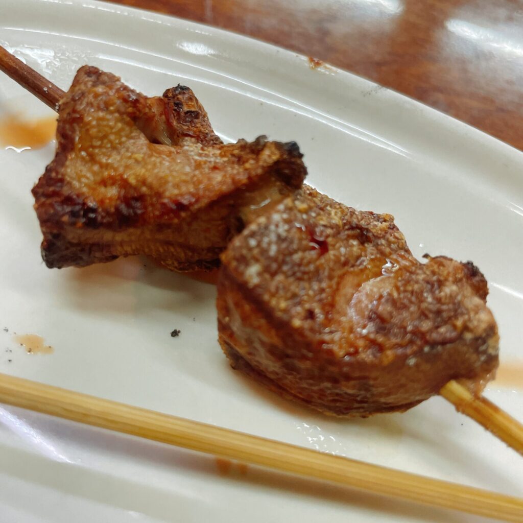 池袋「豊田屋」やきとん レバー串