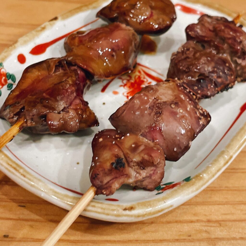 中野「伊勢路」串焼き鳥レバー串