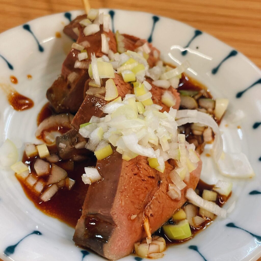 池袋「五の五」豚レバ刺し串