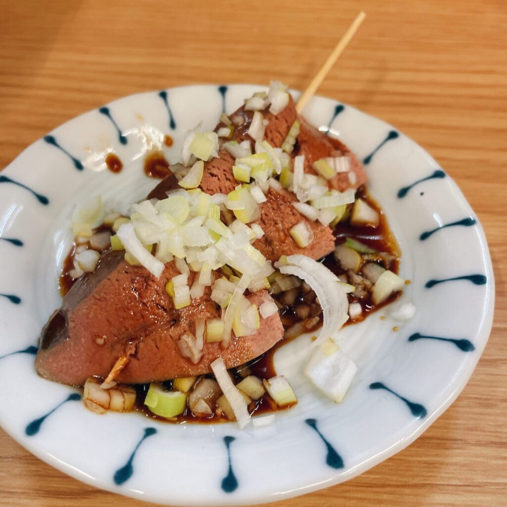 池袋「五の五」豚レバ刺し串