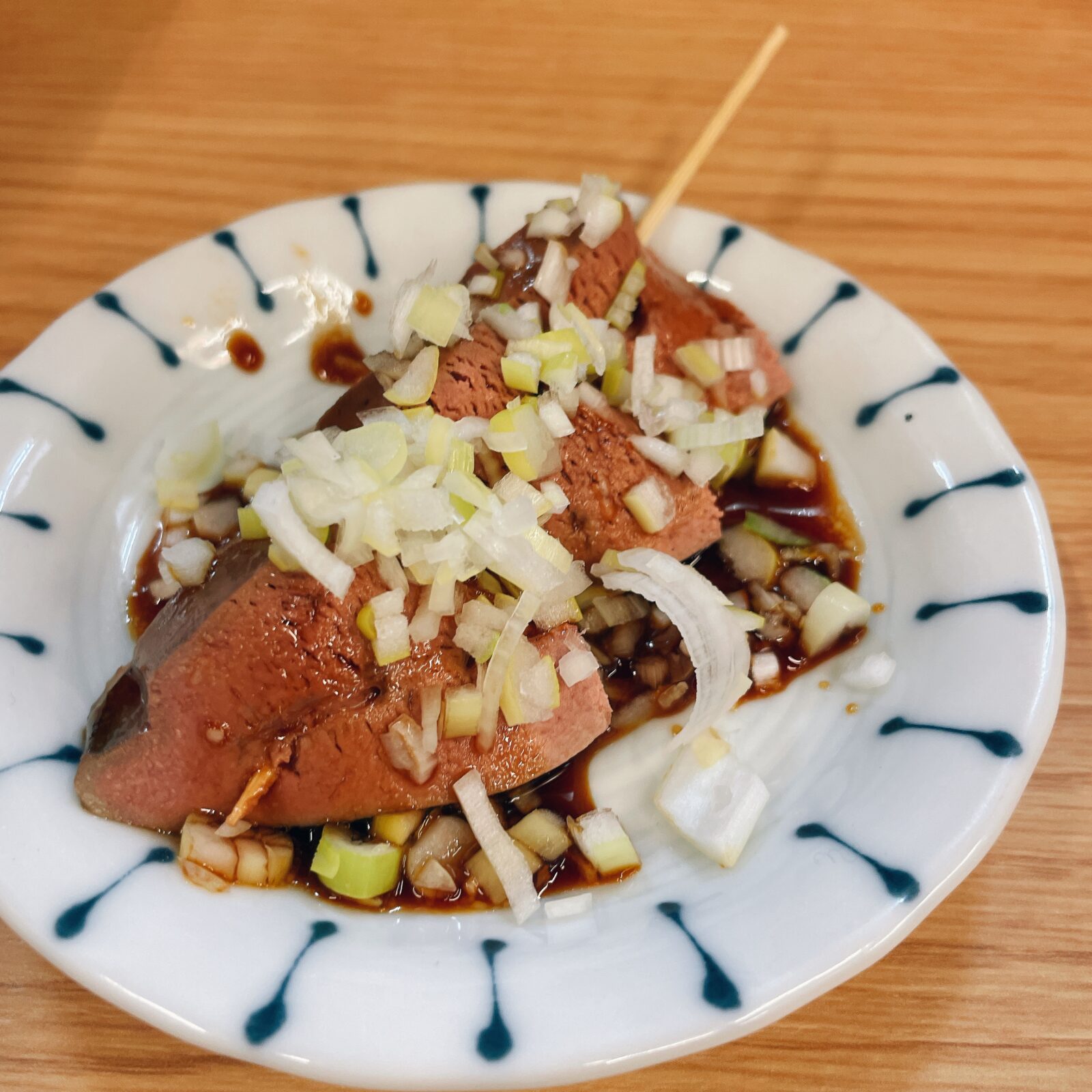 池袋「五の五」豚レバ刺し串