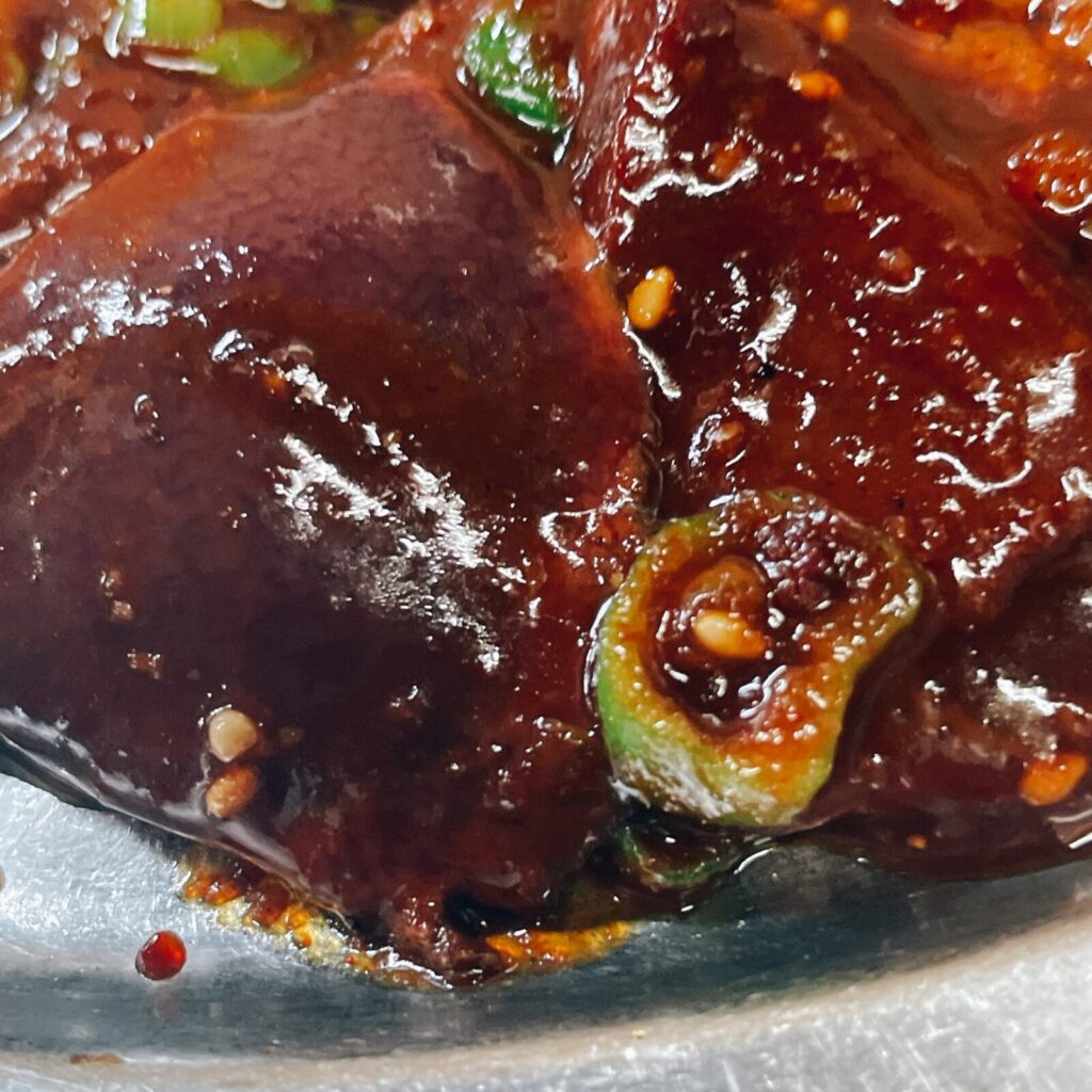 堀切菖蒲園「富吉」牛レバ焼き