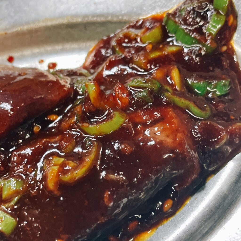 堀切菖蒲園「富吉」牛レバ焼き