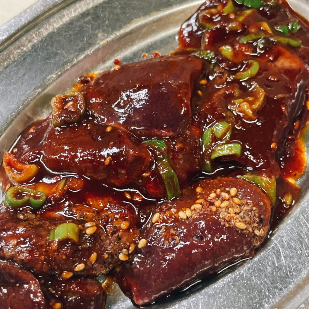 堀切菖蒲園「富吉」牛レバ焼き