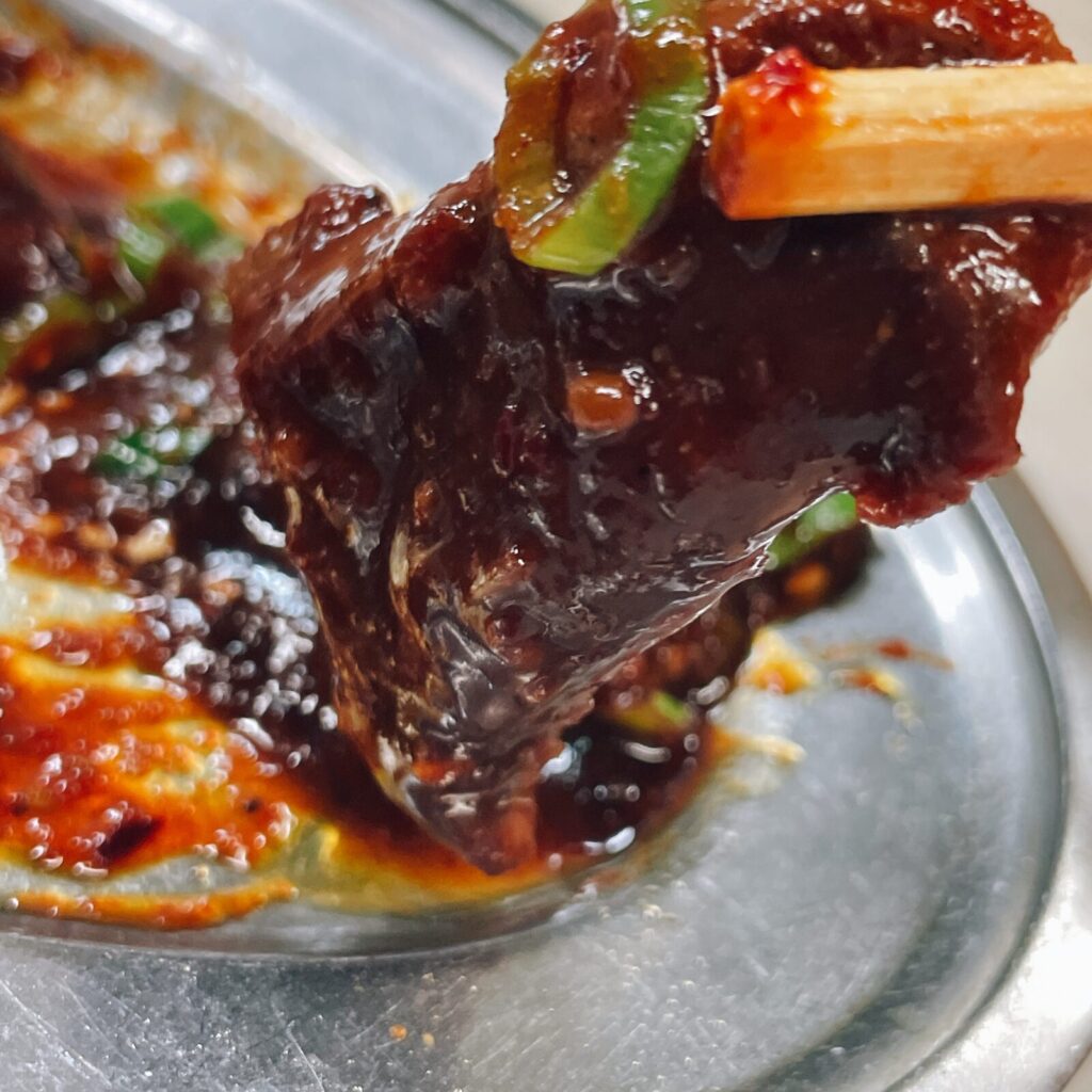 堀切菖蒲園「富吉」牛レバ焼き