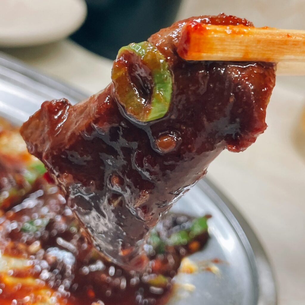 堀切菖蒲園「富吉」牛レバ焼き