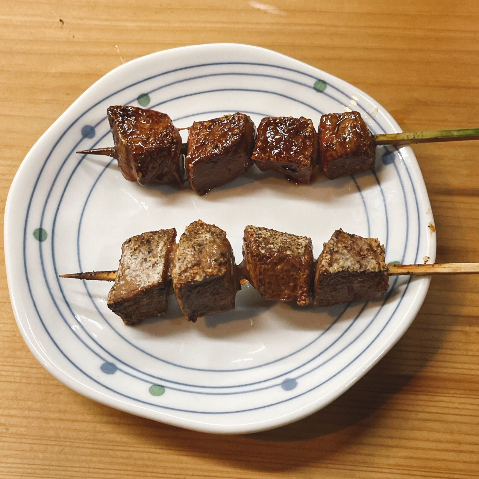 池袋「千登利」やきとん 豚レバー串160円