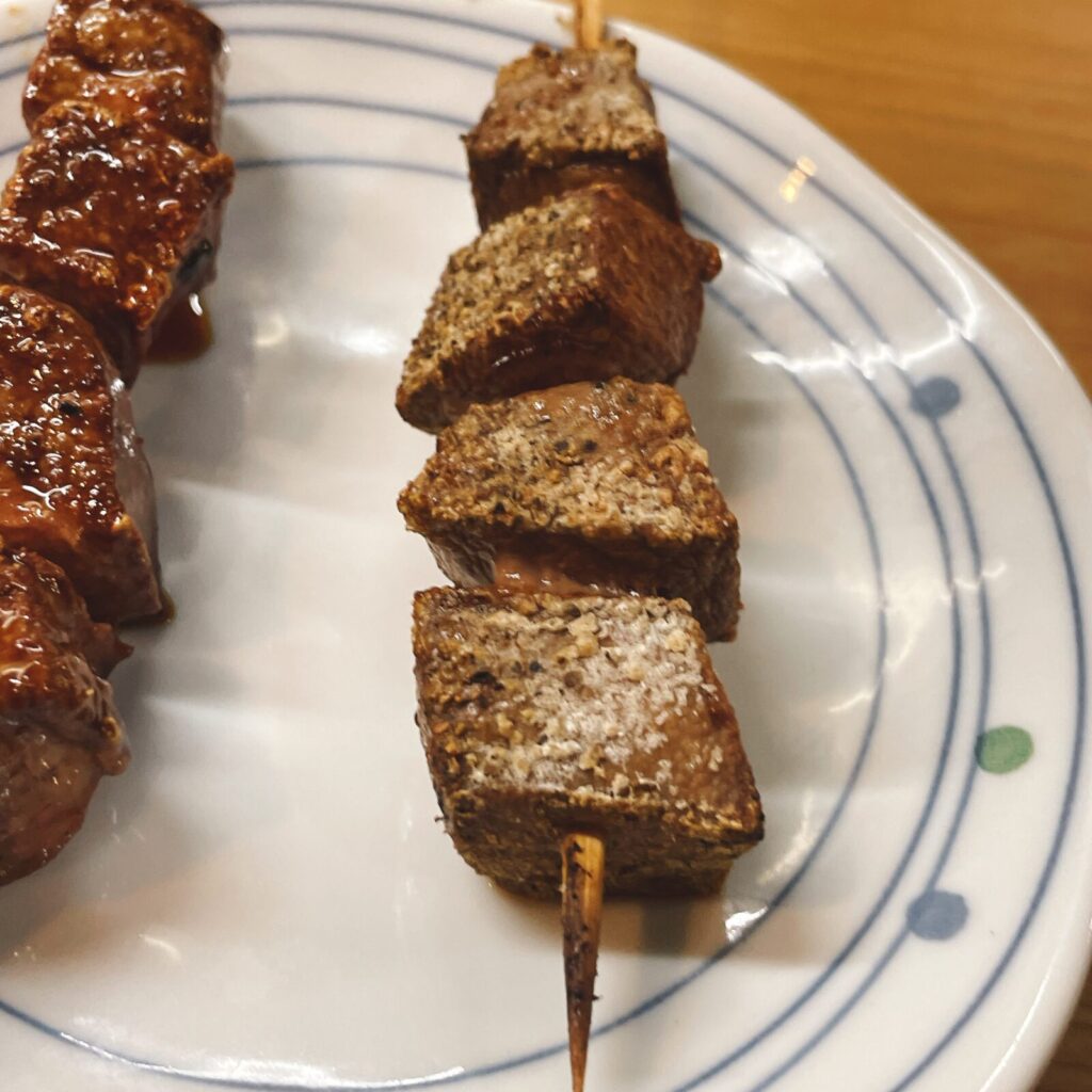 池袋「千登利」やきとん 豚レバー串