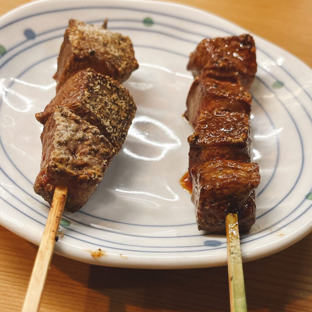 池袋「千登利」やきとん 豚レバー串