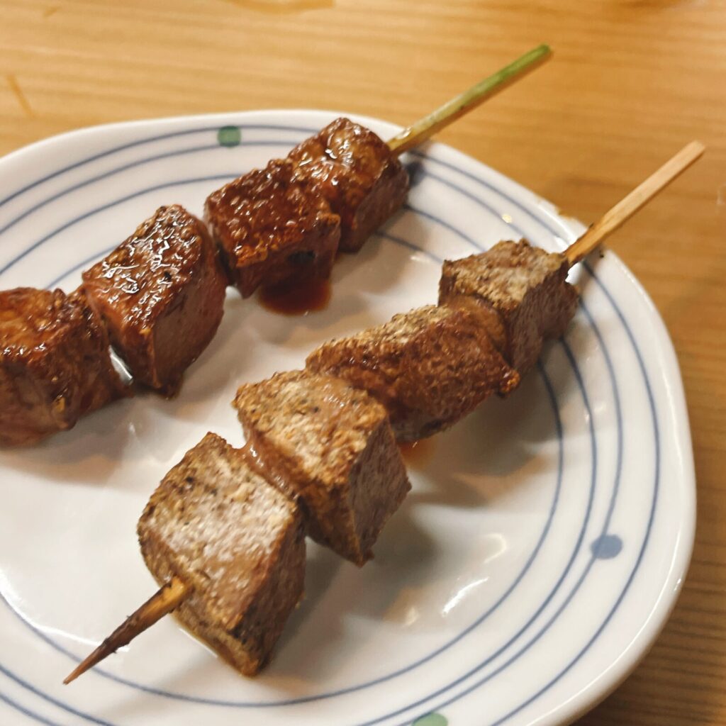 池袋「千登利」やきとん 豚レバー串