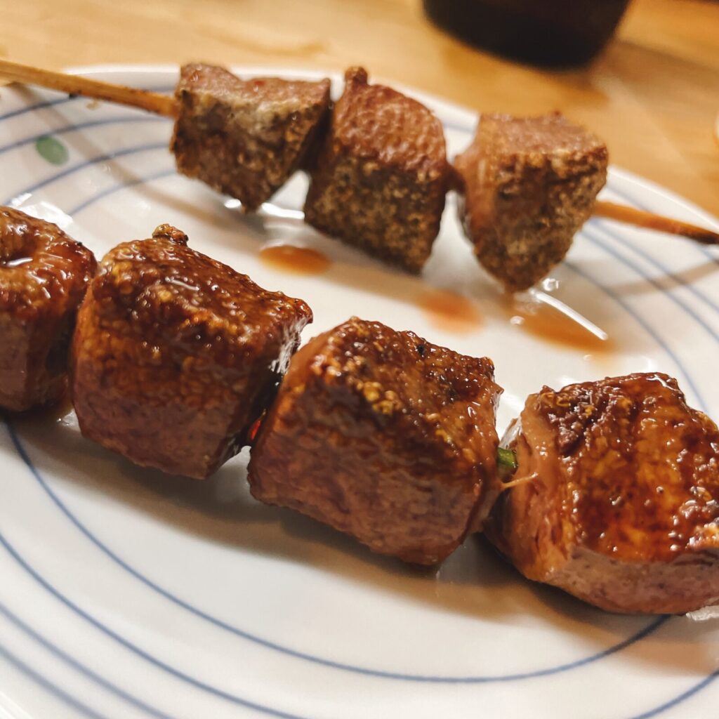 池袋「千登利」やきとん 豚レバー串