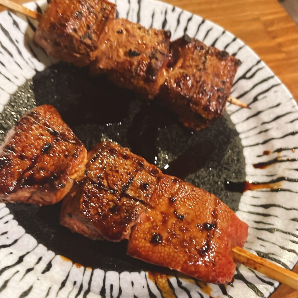 高田馬場「もつ焼きばん」もつ焼きレバー串