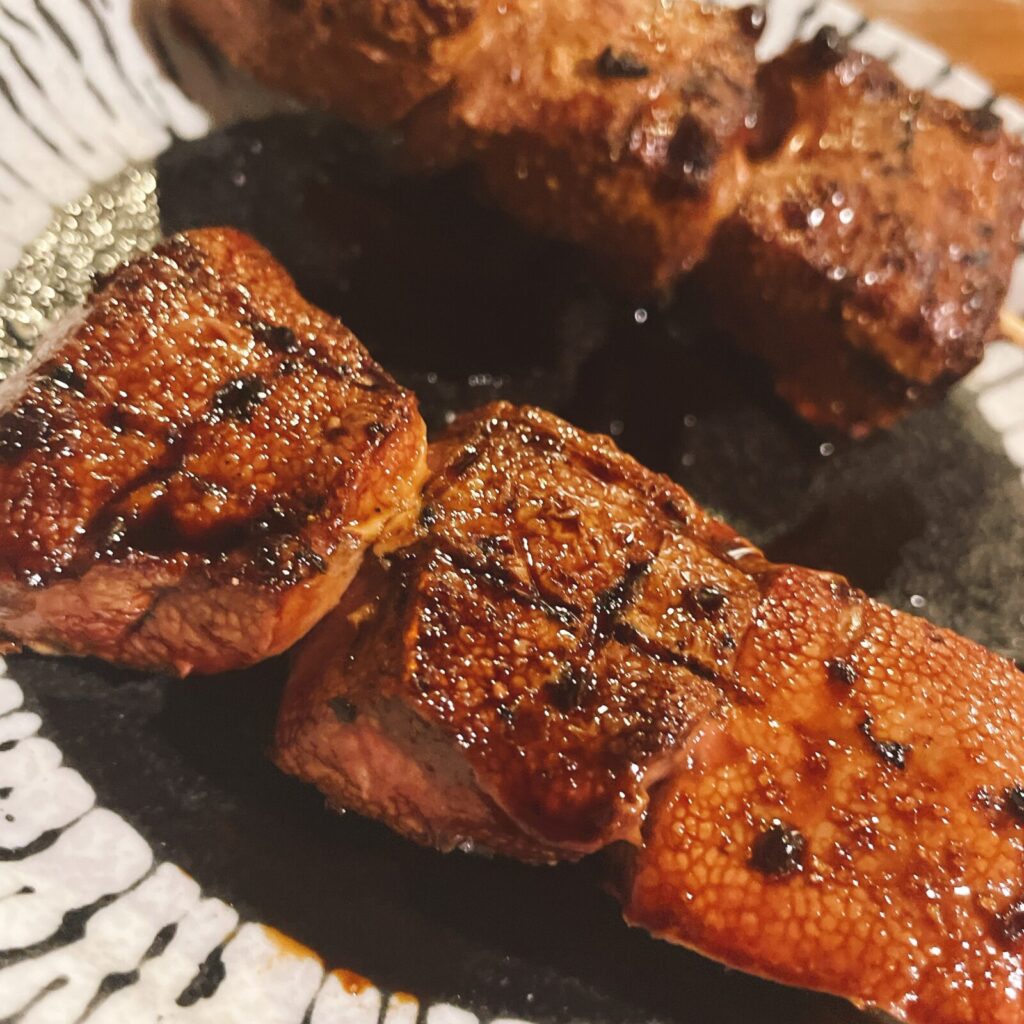 高田馬場「もつ焼きばん」もつ焼きレバー串