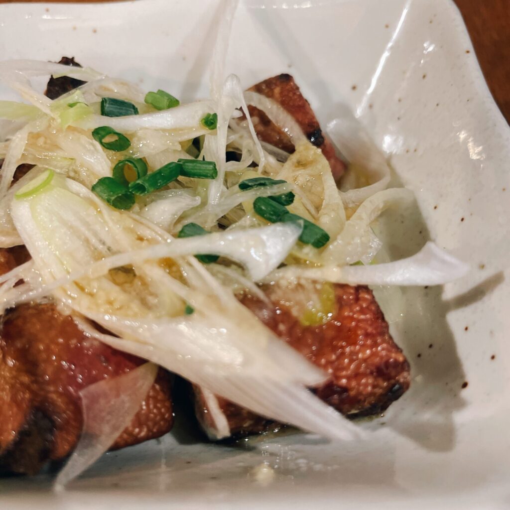 池袋「新橋やきとん」レバテキ