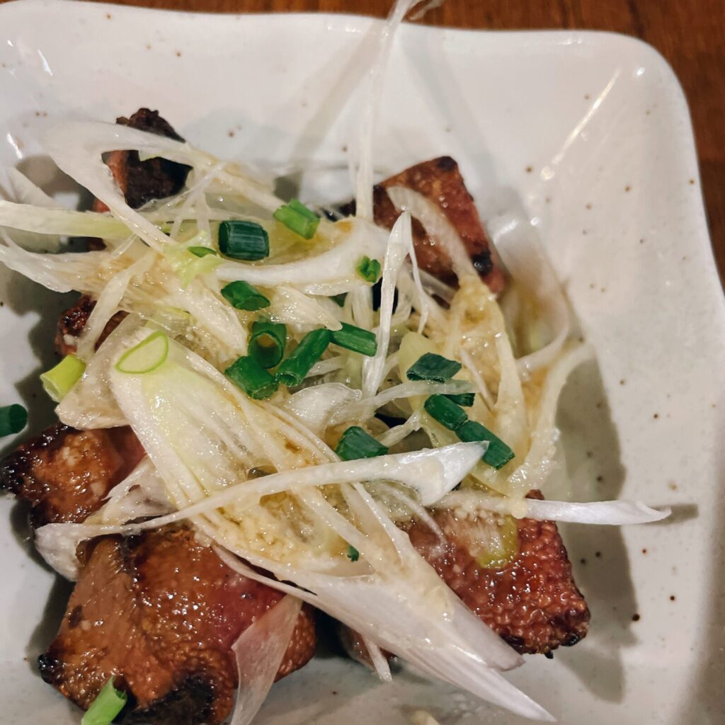 池袋「新橋やきとん」レバテキ