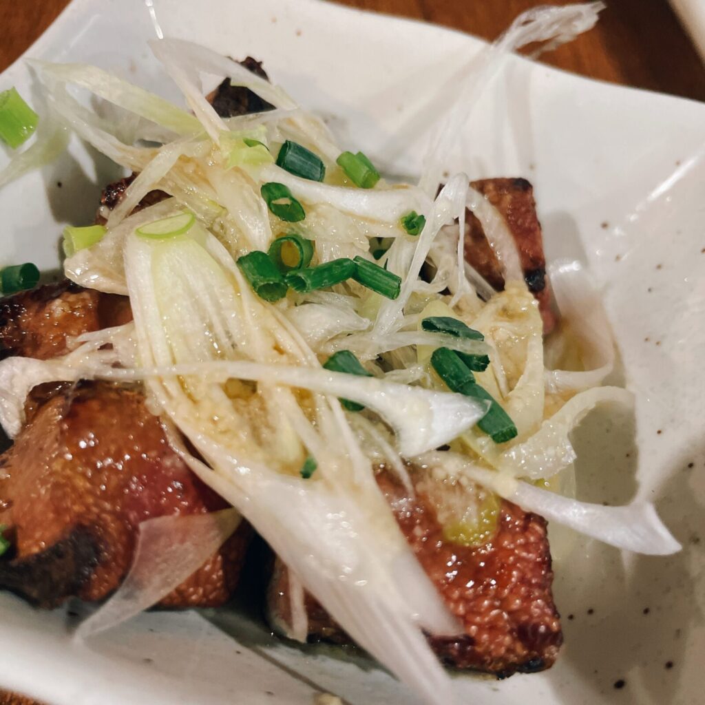 池袋「新橋やきとん」レバテキ