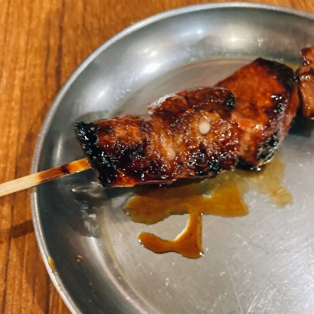 池袋「新橋やきとん」串レバー