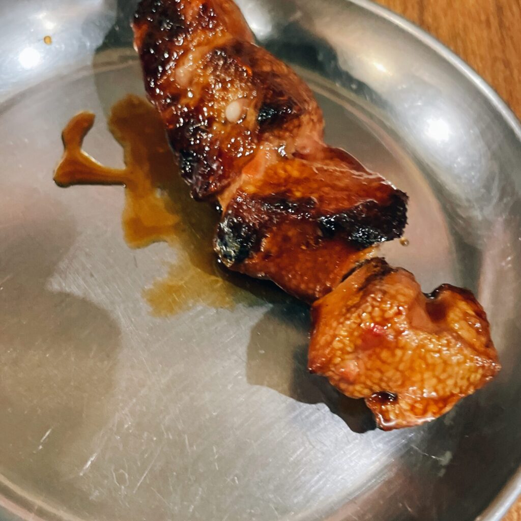 池袋「新橋やきとん」串レバー