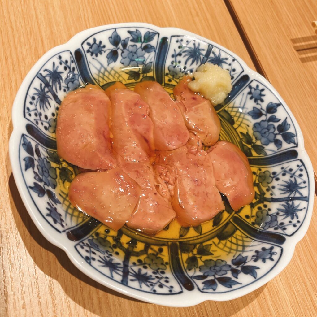 池袋「酔っ手羽」冷製とろレバー