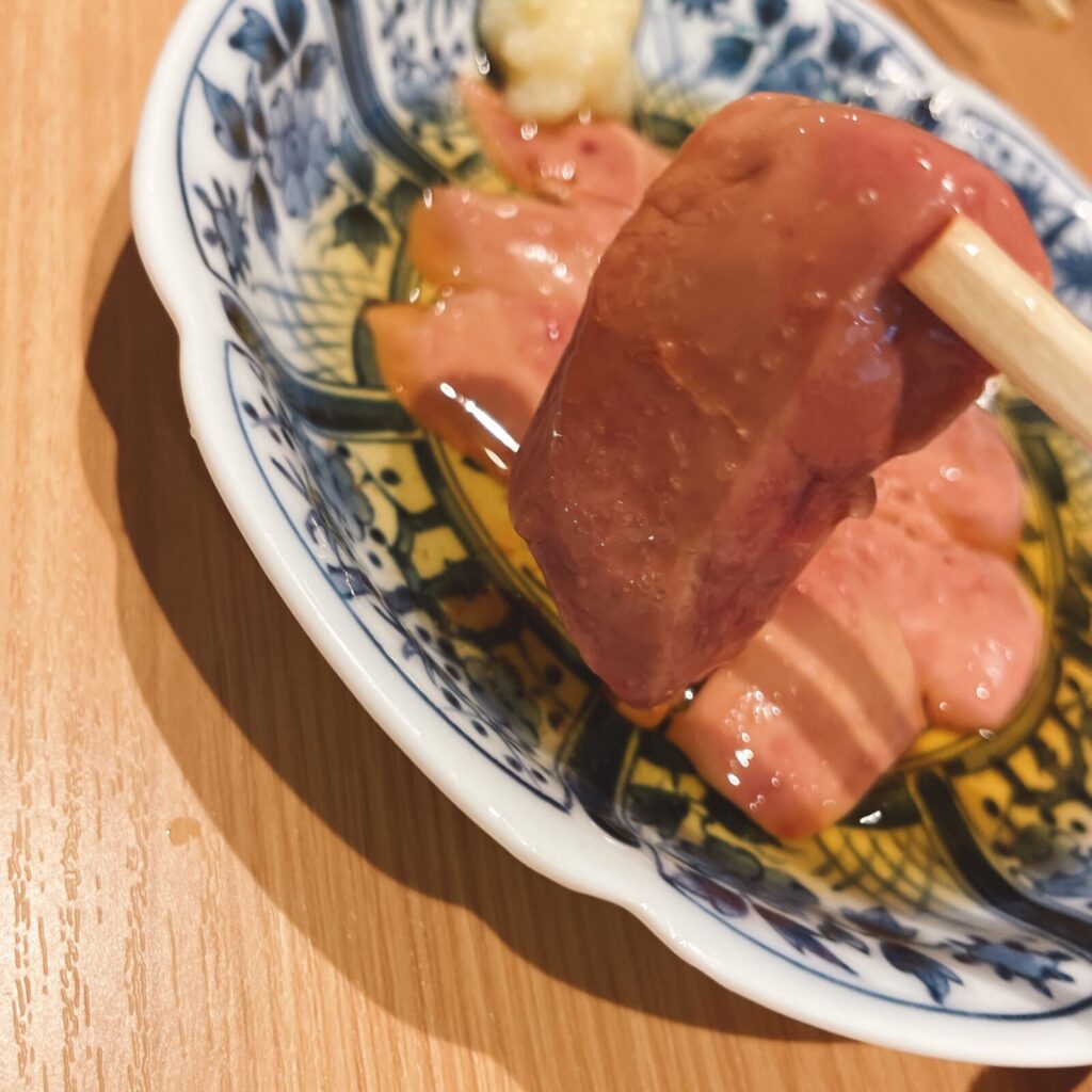 池袋「酔っ手羽」冷製とろレバー