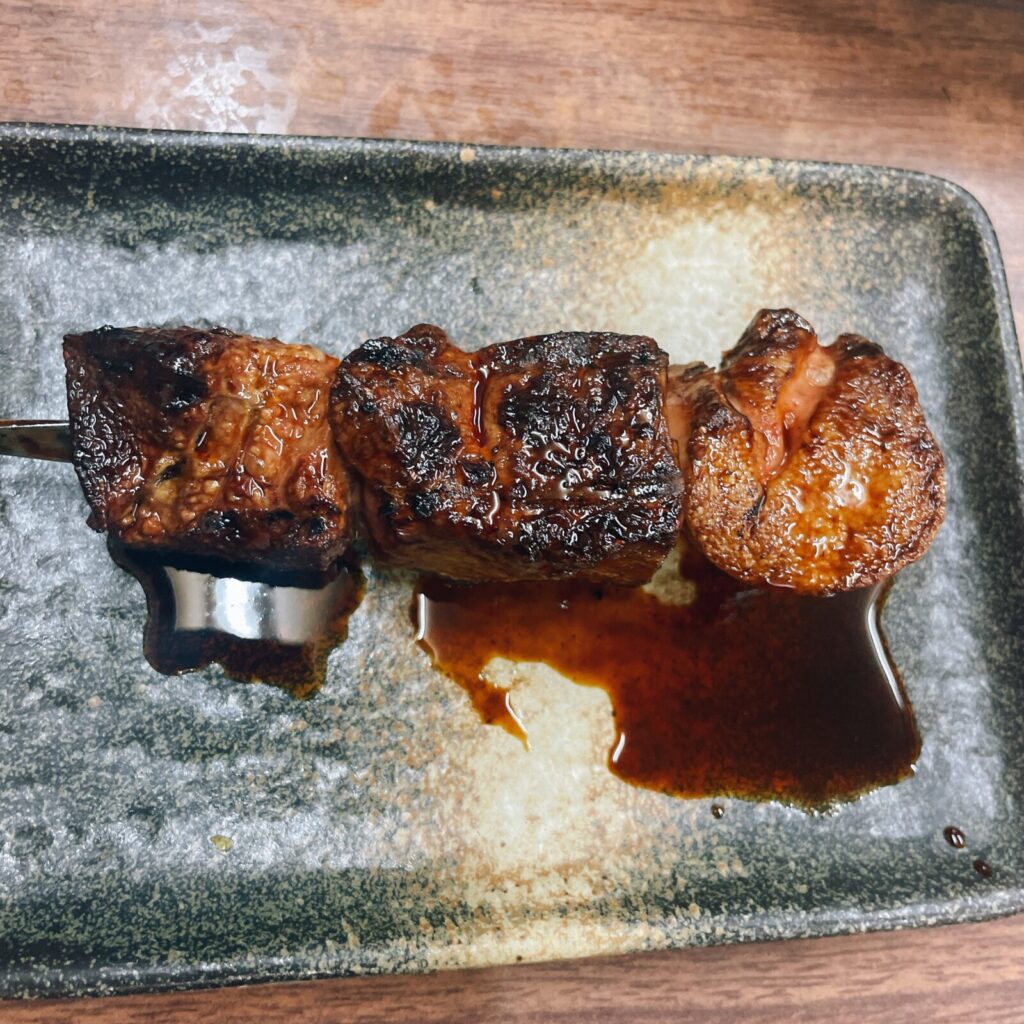 池袋「三福」やきとんレバー串