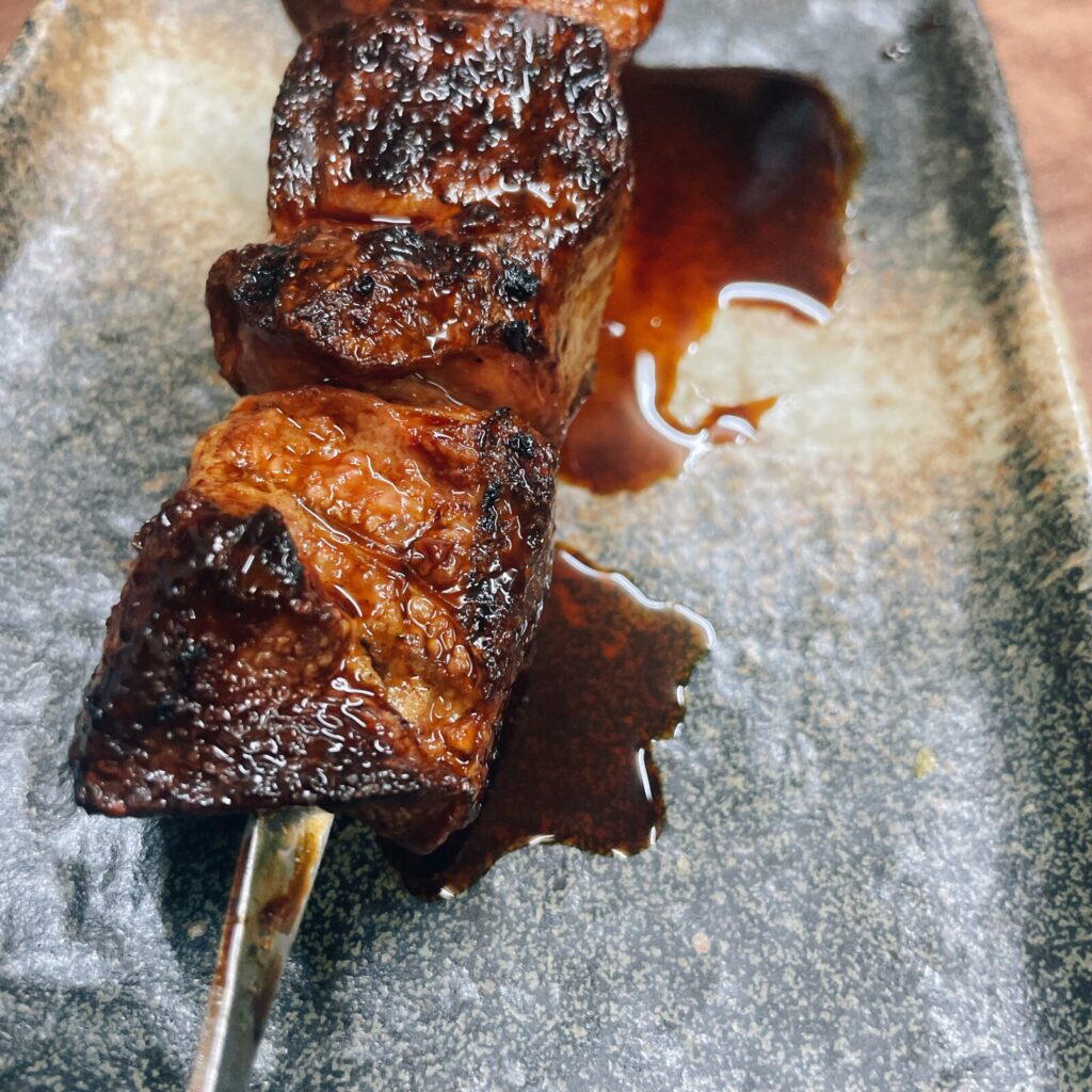 池袋「三福」やきとんレバー串