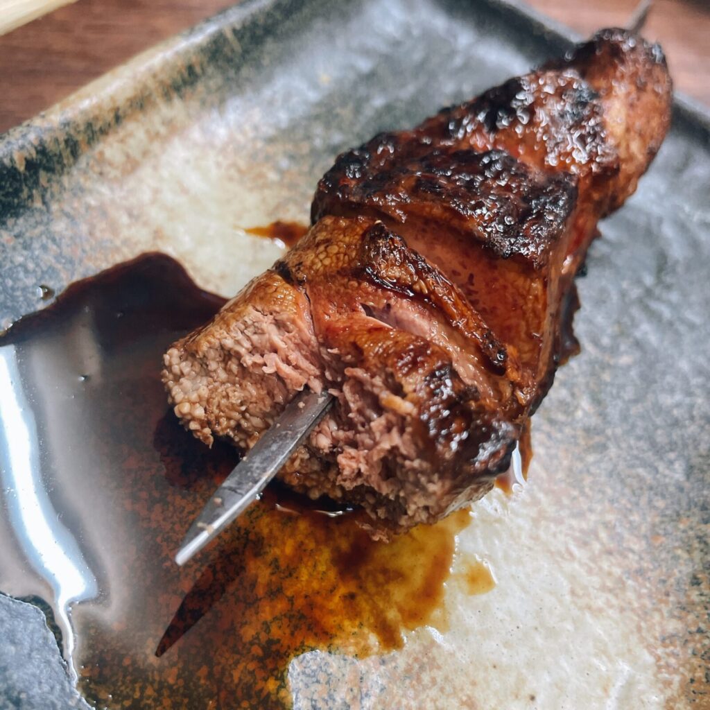 池袋「三福」やきとんレバー串