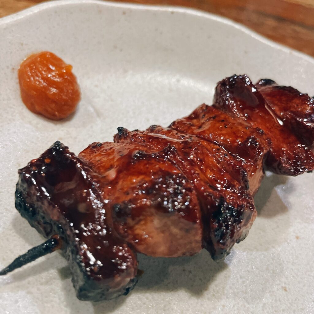 巣鴨「寿や」のもつ焼きレバー串