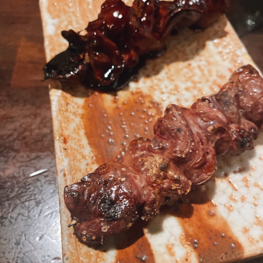 大泉学園「ごち魂」の炭火焼きとり2本盛りレバー