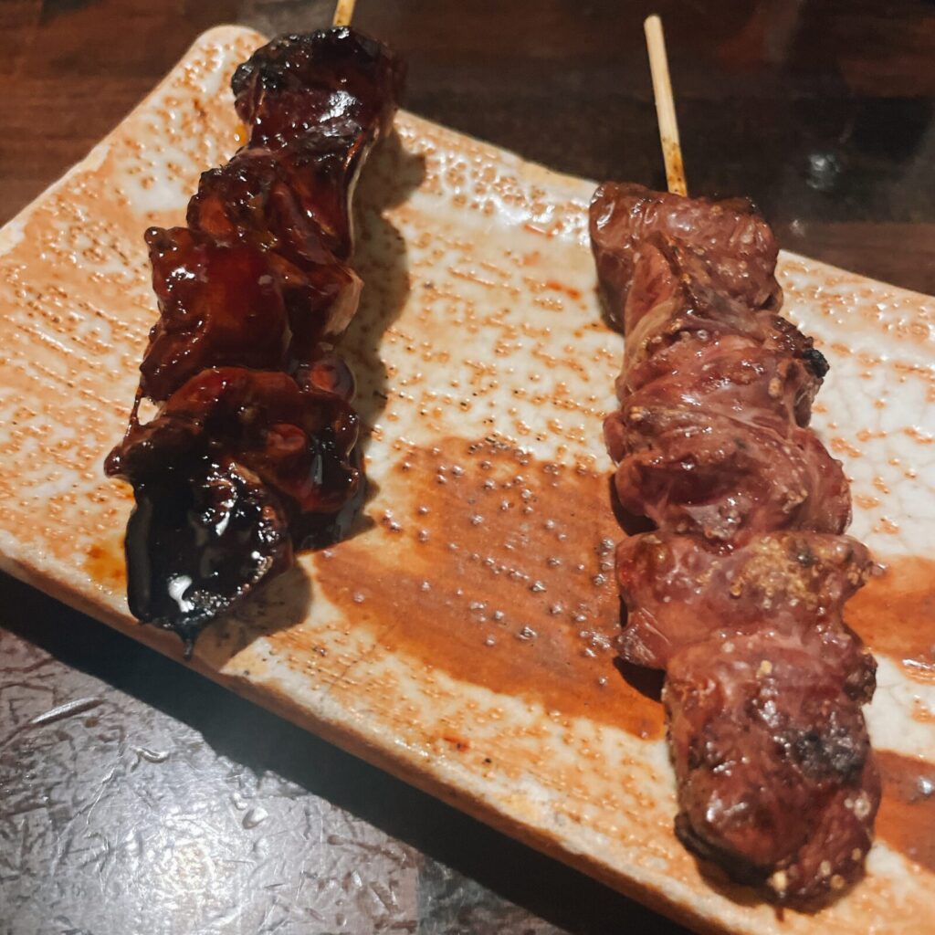 大泉学園「ごち魂」の炭火焼きとり2本盛りレバー