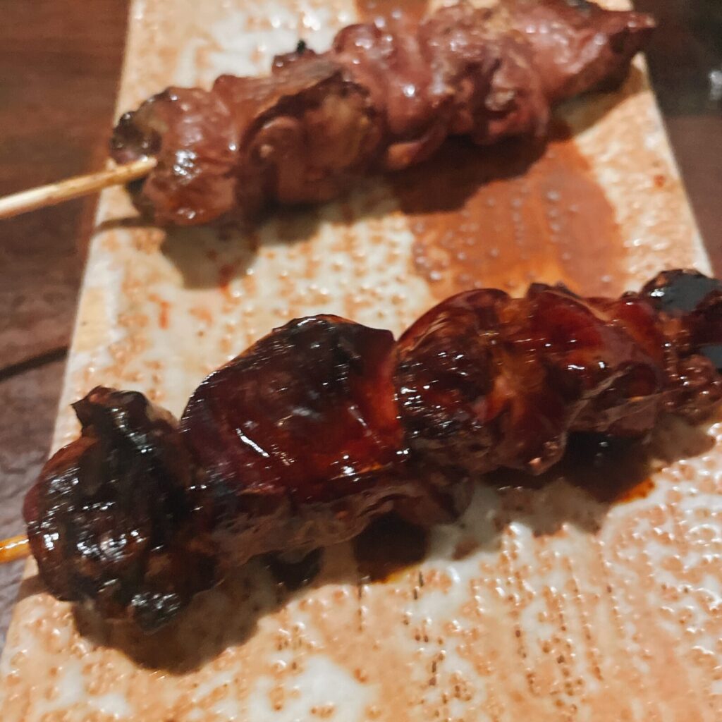 大泉学園「ごち魂」の炭火焼きとり2本盛りレバー