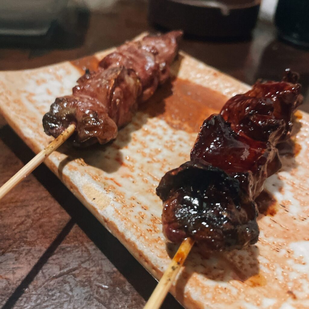 大泉学園「ごち魂」の炭火焼きとり2本盛りレバー