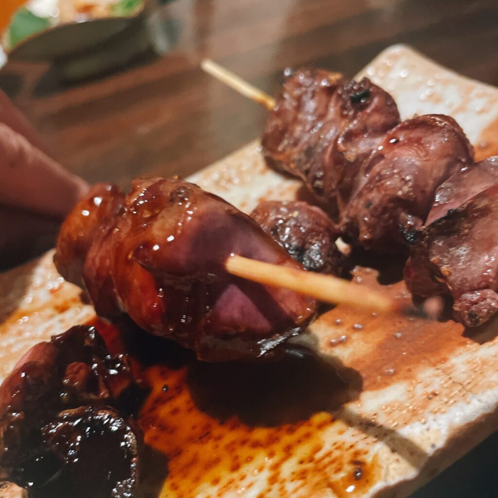 大泉学園「ごち魂」の炭火焼きとり2本盛りレバー