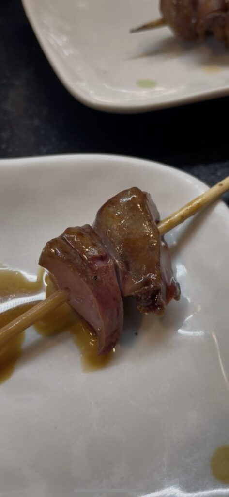 池袋「弁慶」焼き鳥レバー串