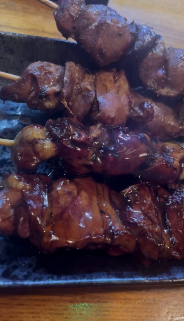 巣鴨「鳥八」鳥レバー串