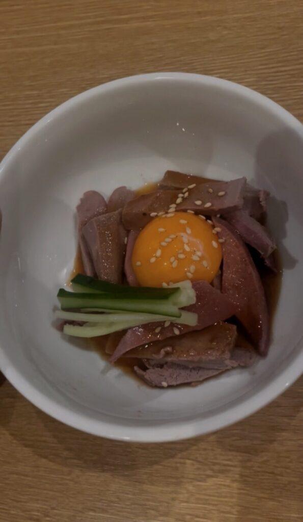 高田馬場「おとんば」ればとろユッケ