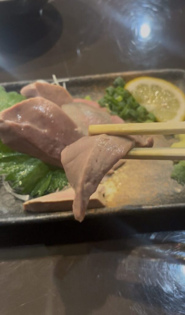 高田馬場「二十八萬石」豚レバ刺し